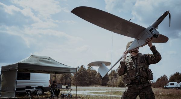 Terytorialsi na poligonie ćwiczą z bezzałogowymi statkami powietrznymi