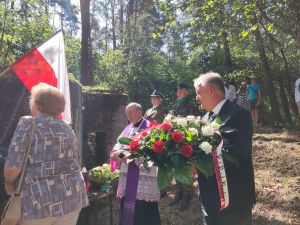Uroczystość przekazania urny z ziemią obrońców Ojczyzny w czasie II wojny światowej