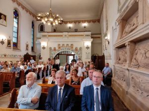 Uroczystość przekazania urny z ziemią obrońców Ojczyzny w czasie II wojny światowej