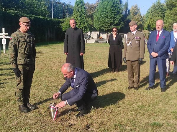 Terytorialsi uczcili pamięć bohaterów pochowanych na Łączce