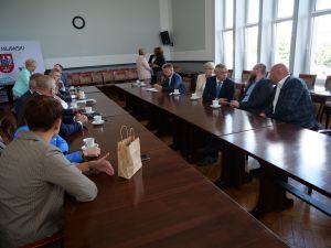 Ponad 351 tyś zł trafi do 10 gmin naszego powiatu na usuwanie azbestu i edukację ekologiczną