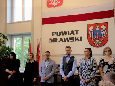 Uroczyście na XL Sesji Rady Powiatu Mławskiego