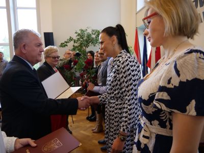 Uroczyście na XL Sesji Rady Powiatu Mławskiego