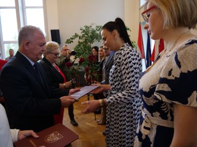 Uroczyście na XL Sesji Rady Powiatu Mławskiego