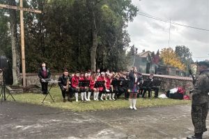 Uroczystość odsłonięcia pomnika Bohaterom Niepodległości