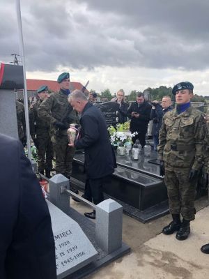 Uroczystość odsłonięcia pomnika Bohaterom Niepodległości