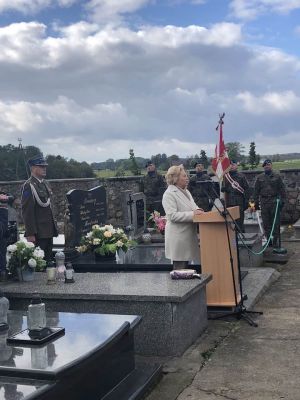 Uroczystość odsłonięcia pomnika Bohaterom Niepodległości