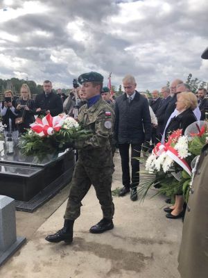 Uroczystość odsłonięcia pomnika Bohaterom Niepodległości