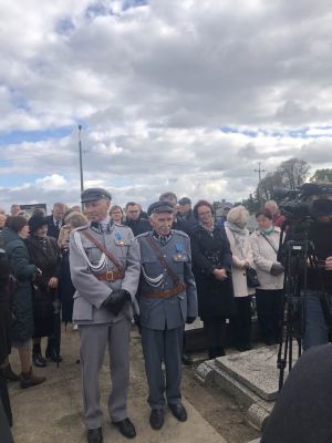 Uroczystość odsłonięcia pomnika Bohaterom Niepodległości