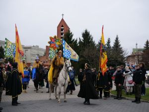 Orszak Trzech Króli po raz pierwszy przeszedł ulicami Mławy