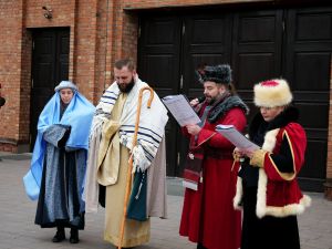 Orszak Trzech Króli po raz pierwszy przeszedł ulicami Mławy