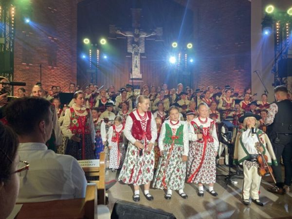 Mala Armia Janosika (2)