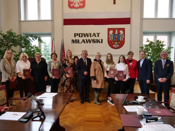 Wręczenie nagród dla nauczycieli i maturzystów, 2023 (23)