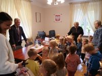 Wizyta dzieci z Oddziału Przedszkolnego przy SP nr 2 w Mławie  (9)