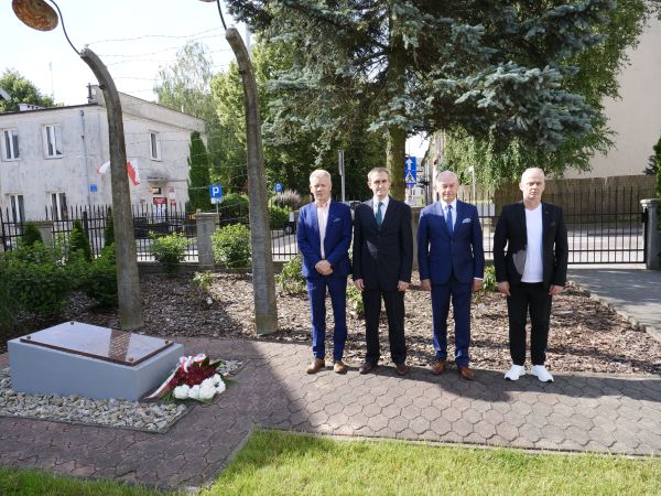 Narodowy Dzień Pamięci Ofiar Niemieckich Nazistowskich Obozów Koncentracyjnych i Obozów Zagłady (4)