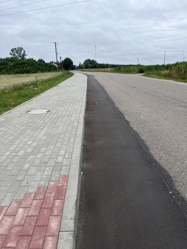 Chodnik w Windykach (2)