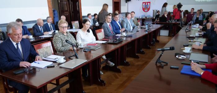 Zaproszenie na XLVII Sesje Rady Powiatu Mławskiego