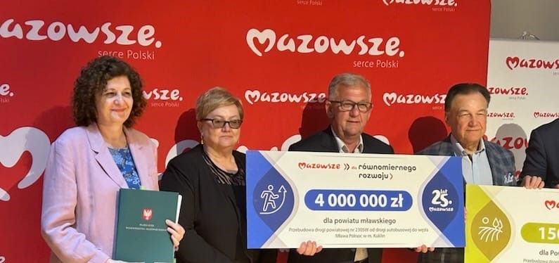 Podpisaliśmy umowy na dofinansowanie dwóch zadań drogowych