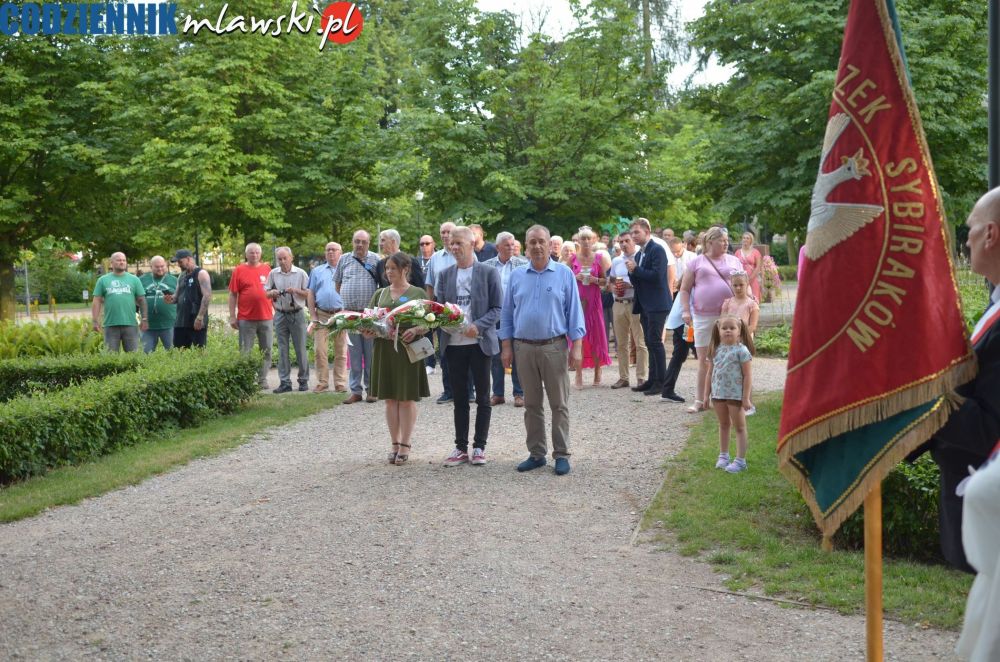 „Nie o zemstę, lecz o pamięć i prawdę wołają ofiary”. Oddali hołd ofiarom rzezi wołyńskiej