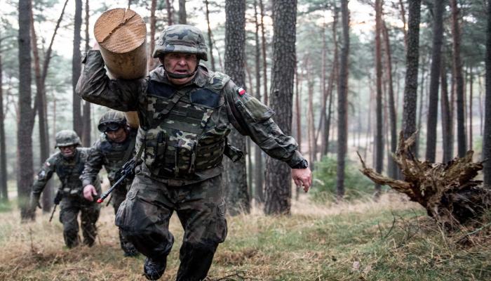 Żołnierz 5 Brygady wzorowym przywódcą