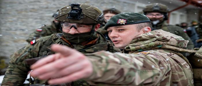 Żołnierze 5 Mazowieckiej Brygady OT na kursie z brytyjskimi instruktorami